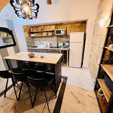 Charming Townhouse Prime Area Valletta Apartment ภายนอก รูปภาพ