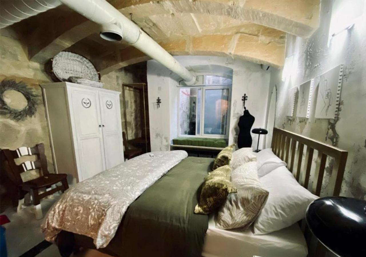 Charming Townhouse Prime Area Valletta Apartment ภายนอก รูปภาพ
