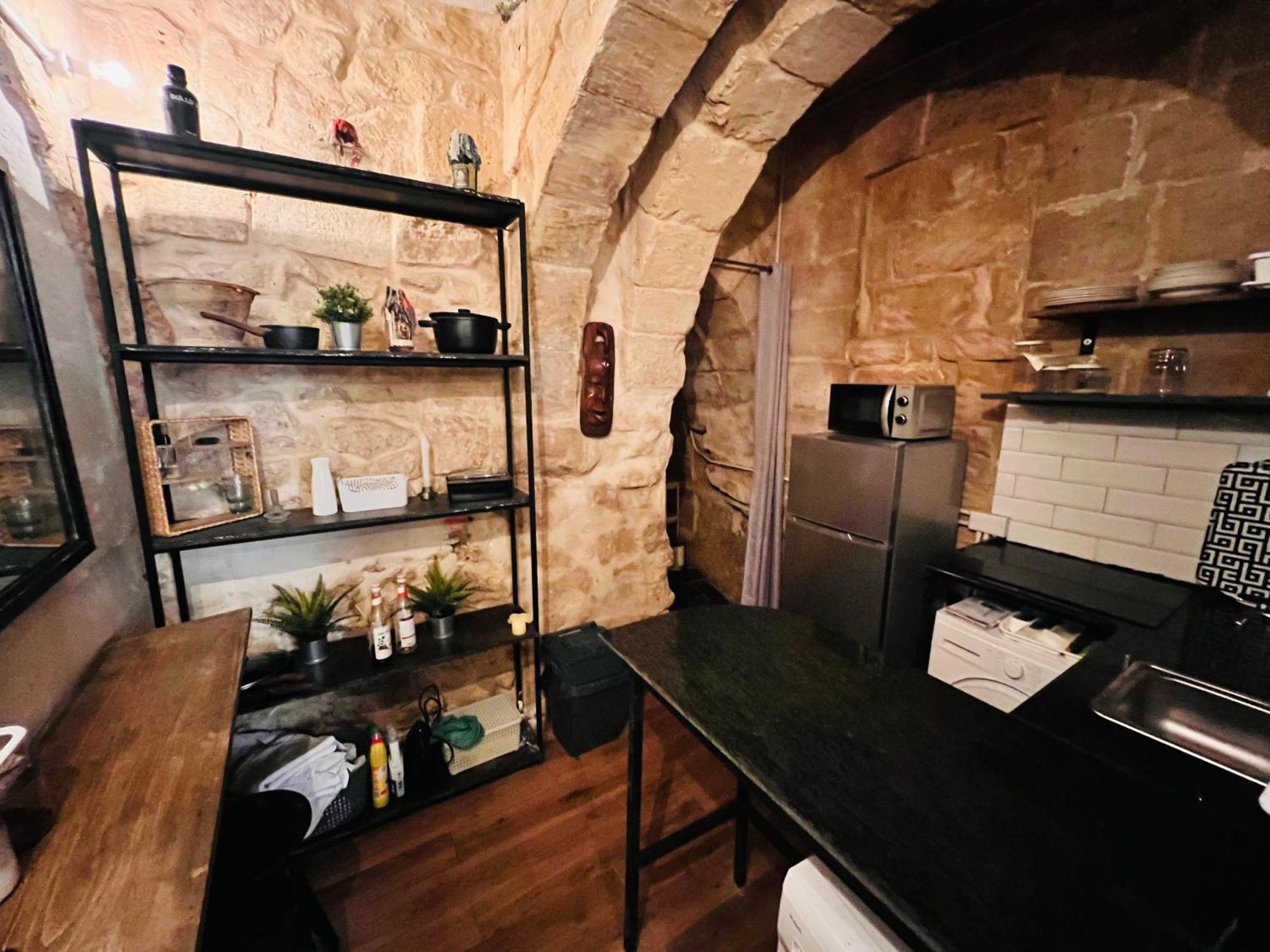 Charming Townhouse Prime Area Valletta Apartment ภายนอก รูปภาพ