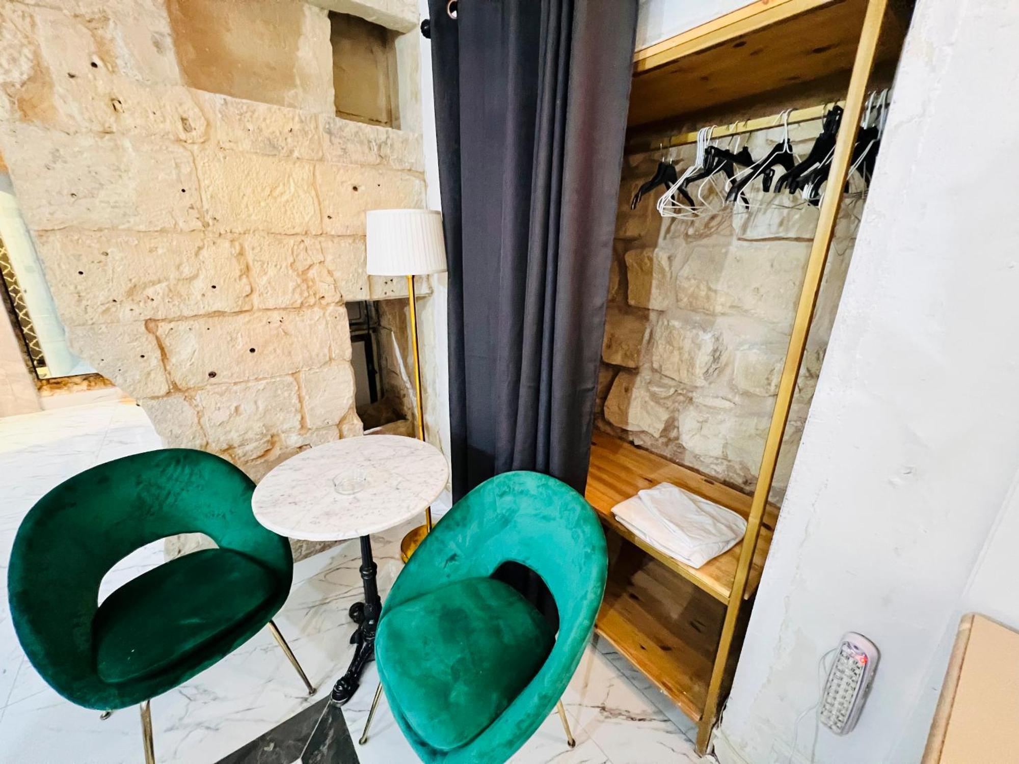 Charming Townhouse Prime Area Valletta Apartment ภายนอก รูปภาพ