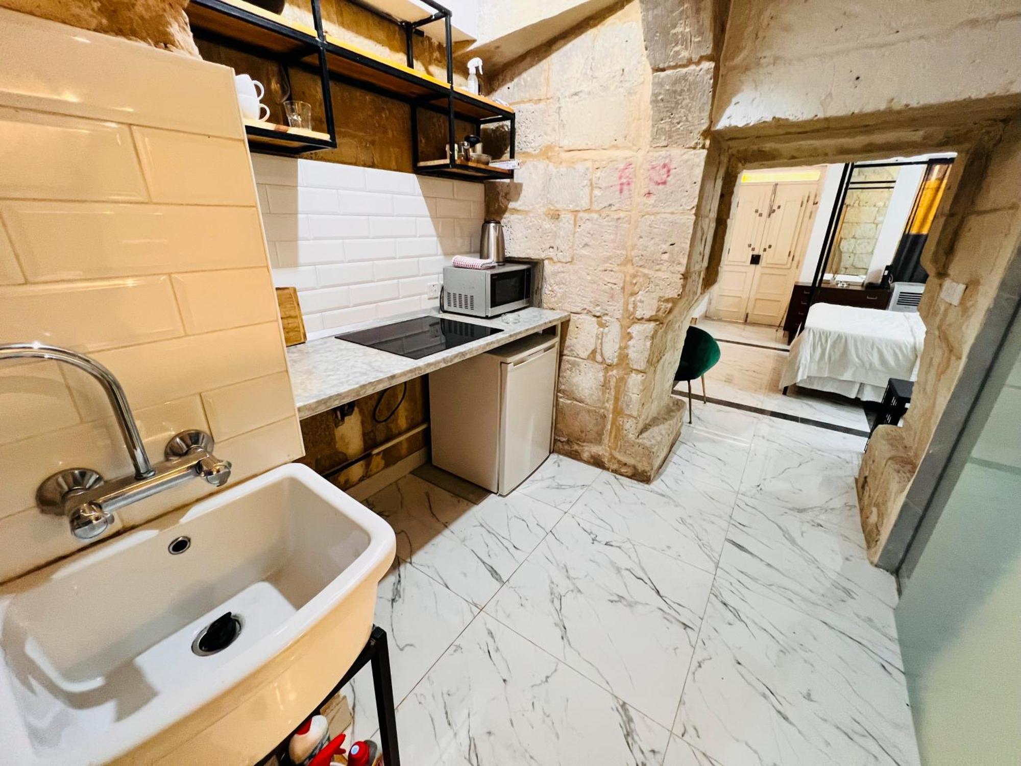 Charming Townhouse Prime Area Valletta Apartment ภายนอก รูปภาพ