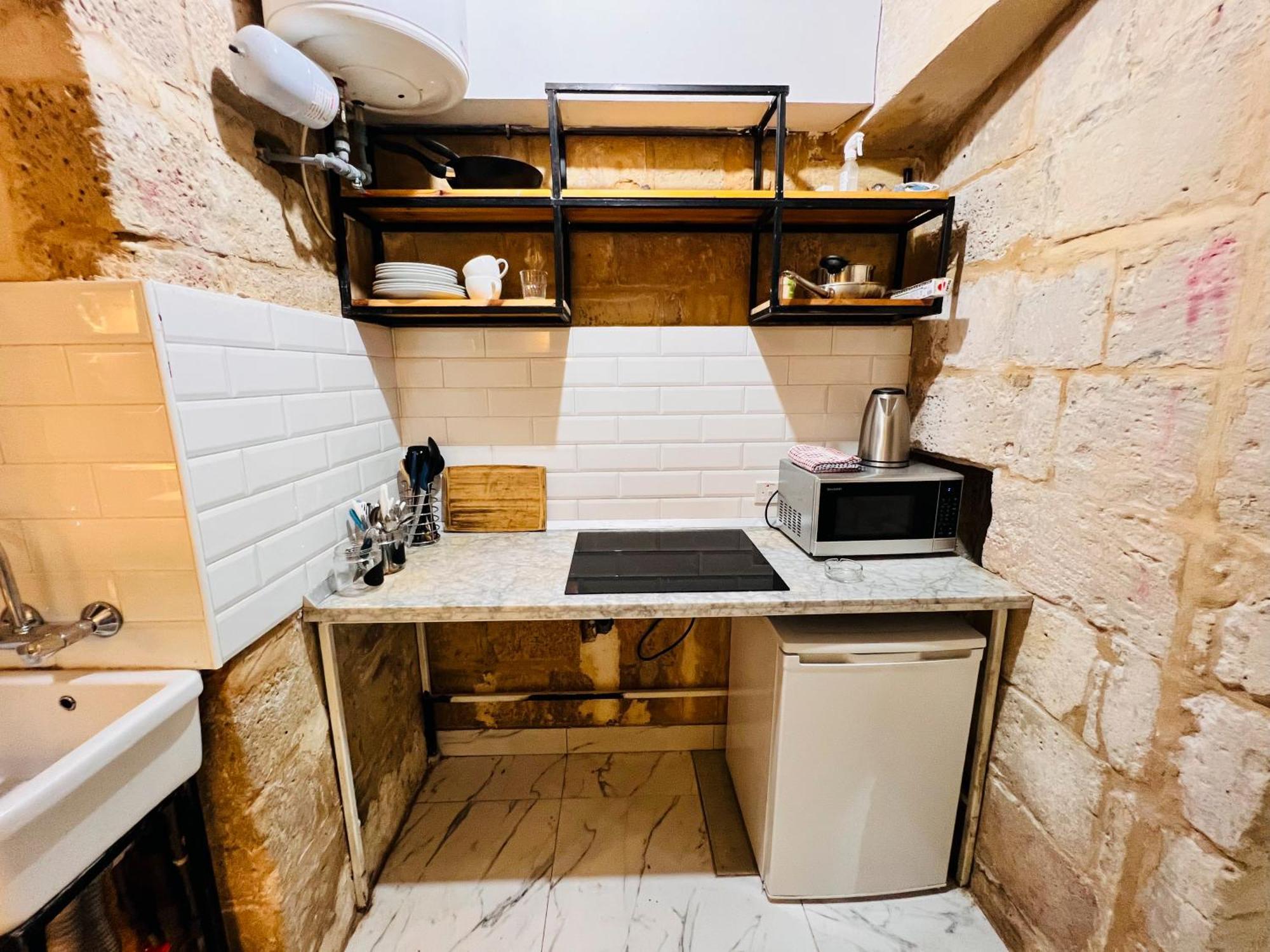 Charming Townhouse Prime Area Valletta Apartment ภายนอก รูปภาพ