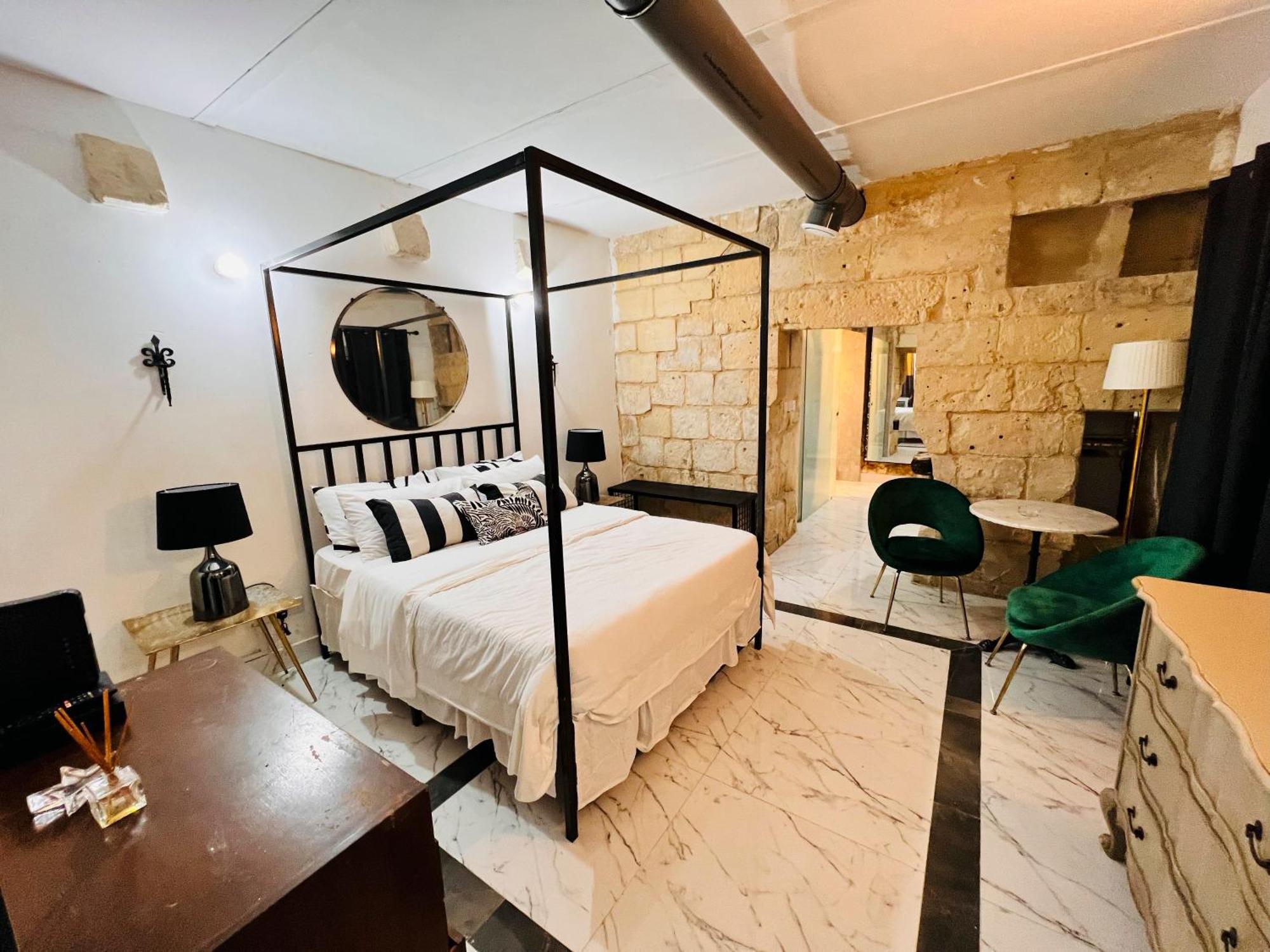 Charming Townhouse Prime Area Valletta Apartment ภายนอก รูปภาพ