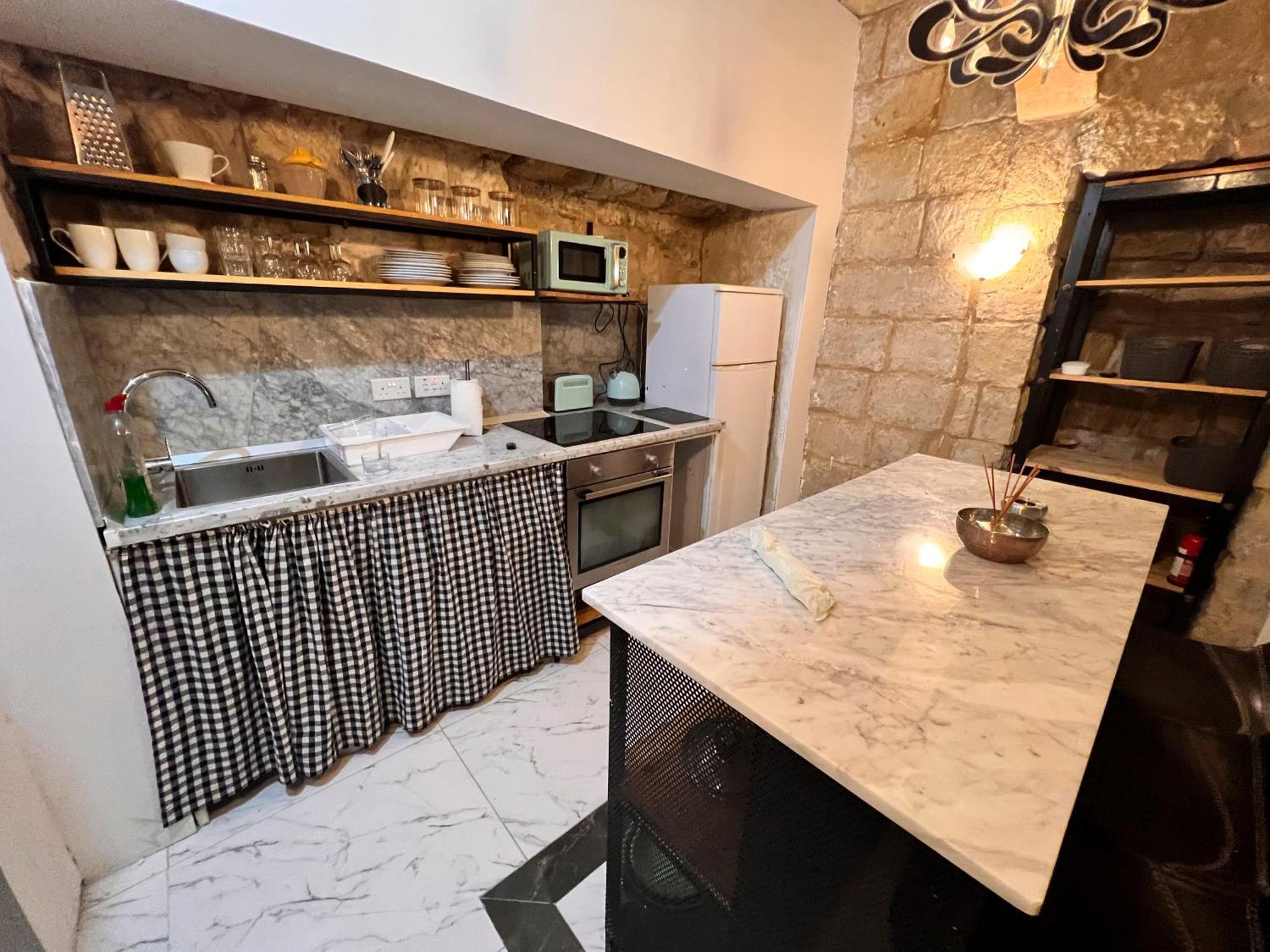 Charming Townhouse Prime Area Valletta Apartment ภายนอก รูปภาพ