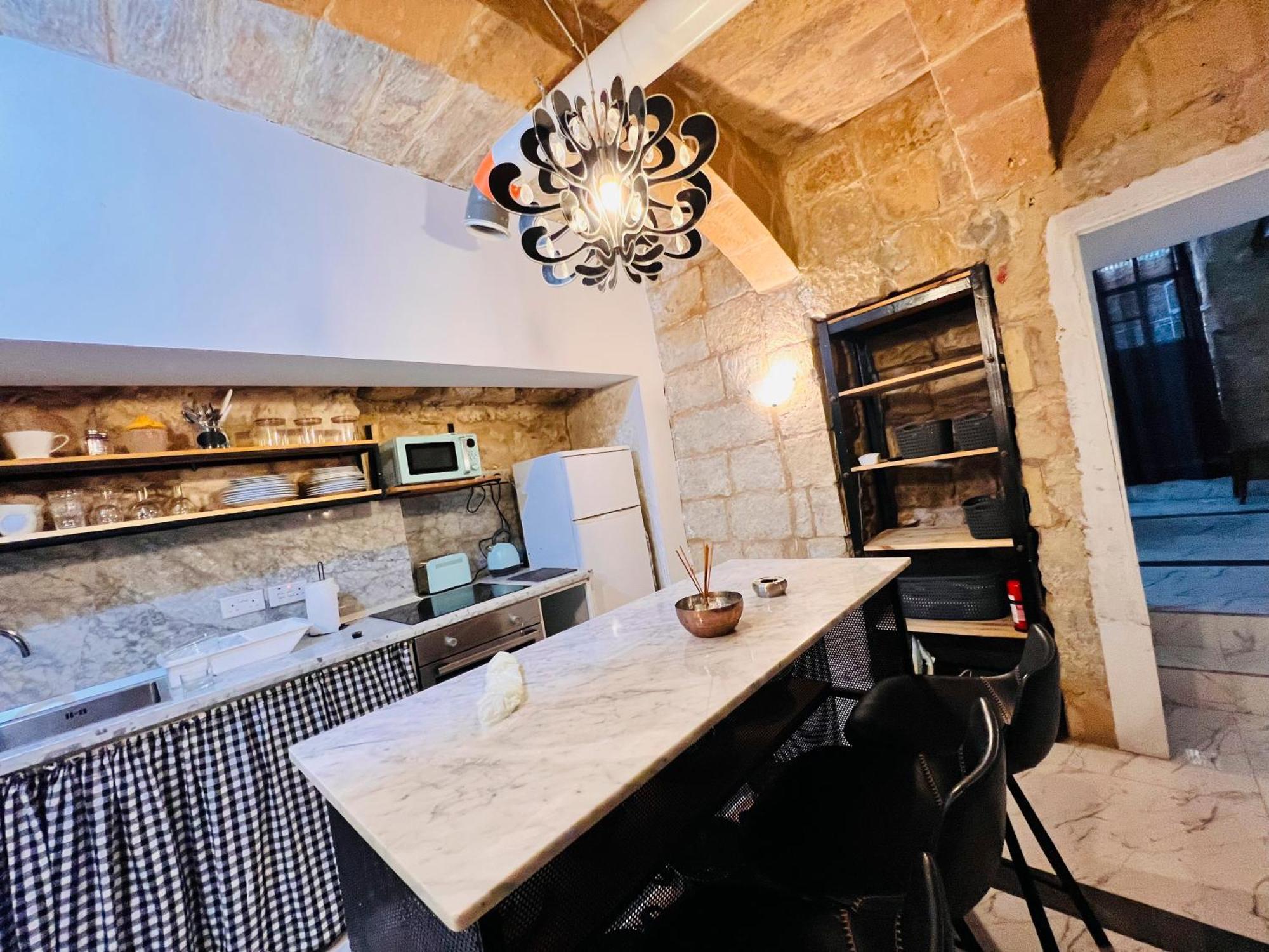Charming Townhouse Prime Area Valletta Apartment ภายนอก รูปภาพ