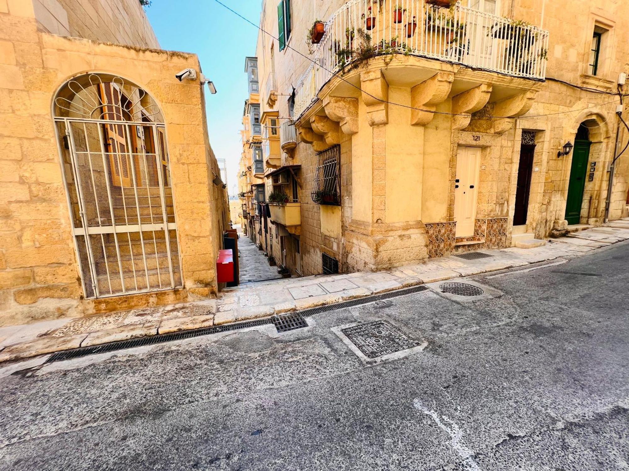 Charming Townhouse Prime Area Valletta Apartment ภายนอก รูปภาพ